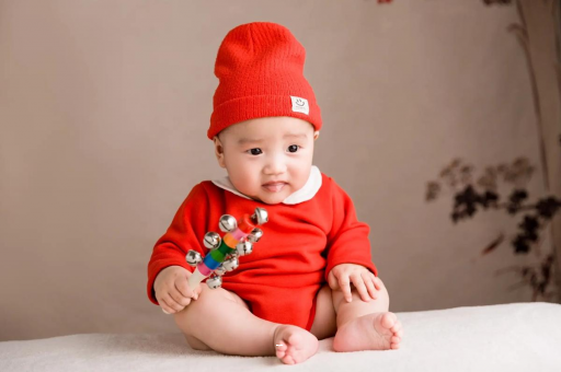 馆陶宝宝多大出牙 馆陶宝宝多大出牙